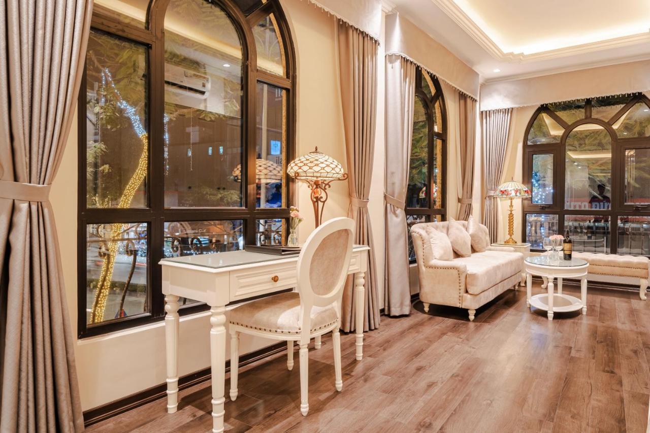 The Castle Hotel 하노이 외부 사진