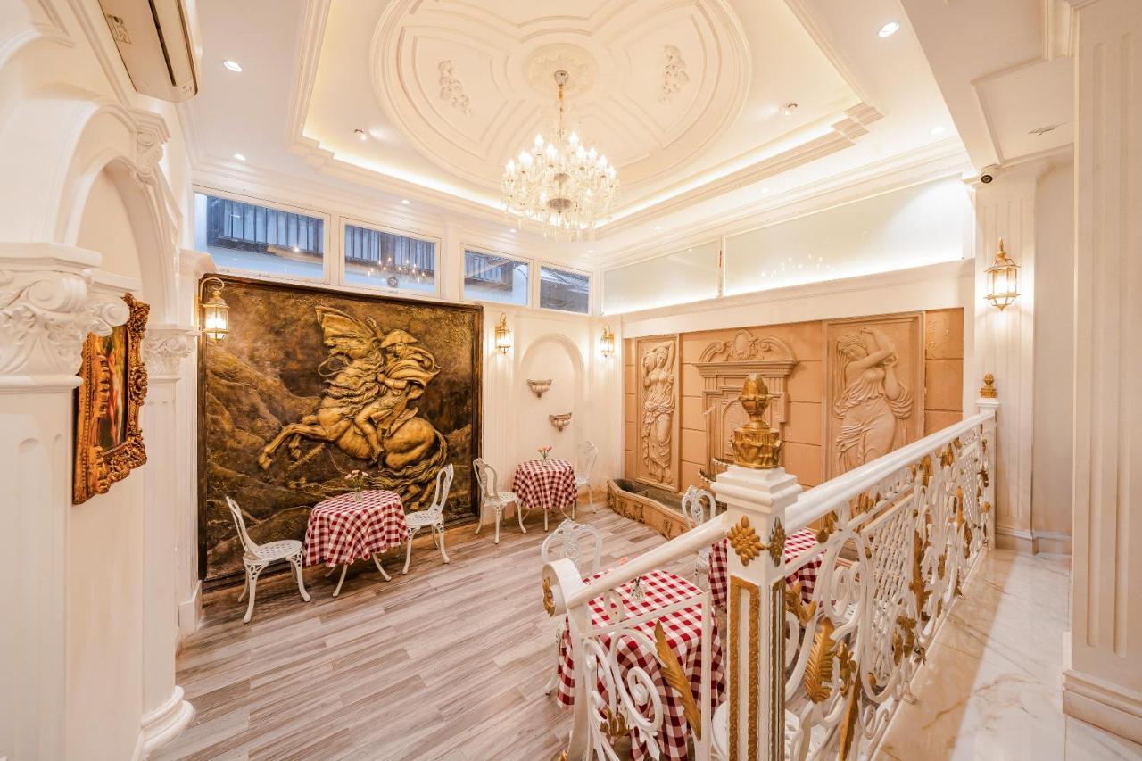 The Castle Hotel 하노이 외부 사진